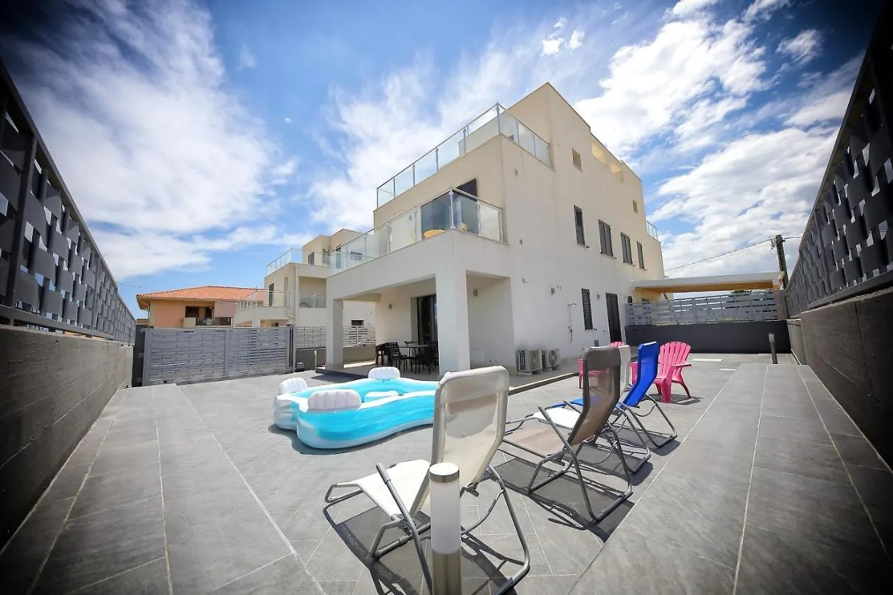 Villa Sul Mare Don Toto' Avola Holiday home