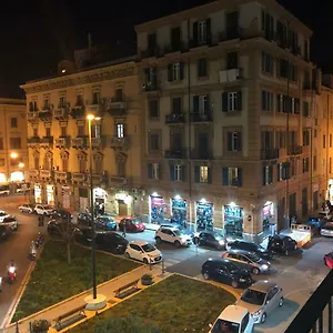 https://tourist-apartment-al-teatro-biondo.palermohotels.org